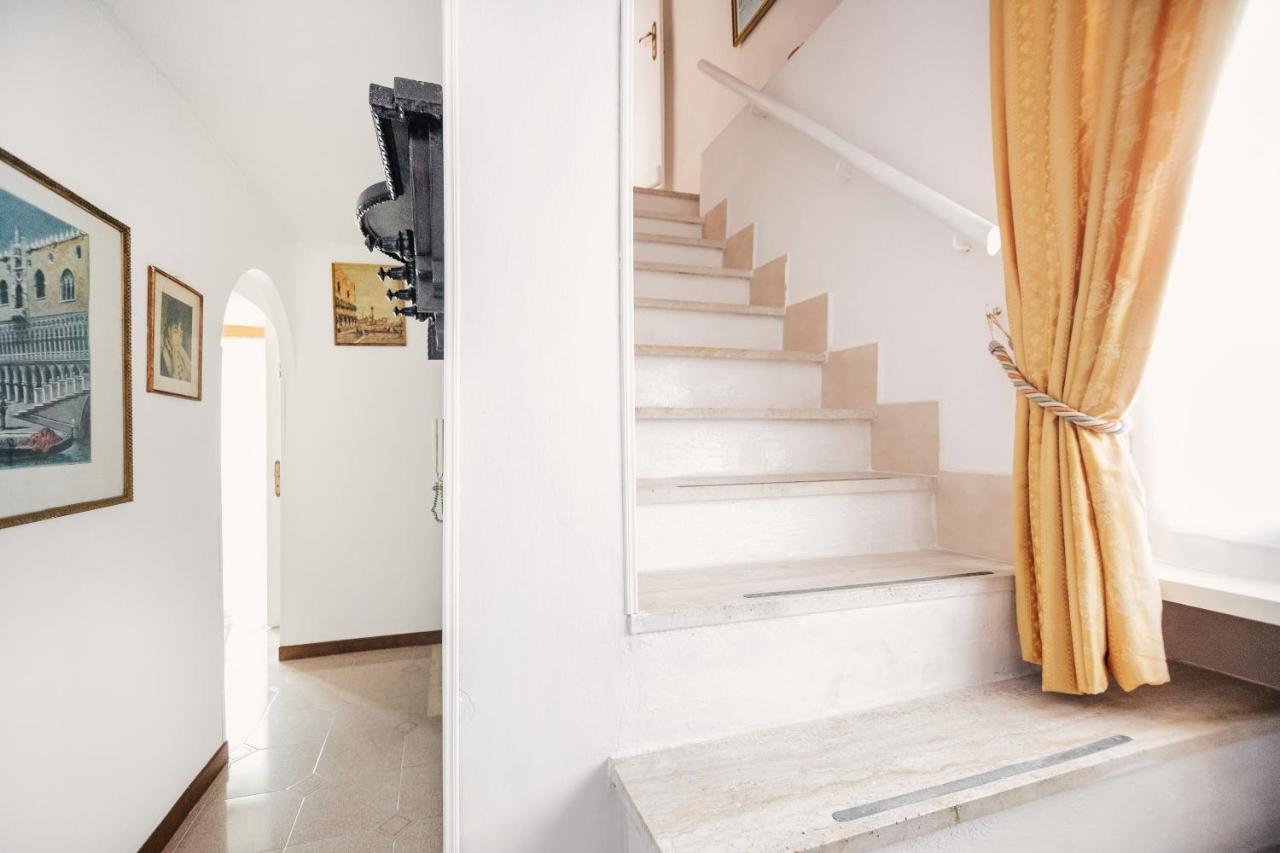 شقة Dimora Bellavista,Garage Privato,Due Piani سانريمو المظهر الخارجي الصورة