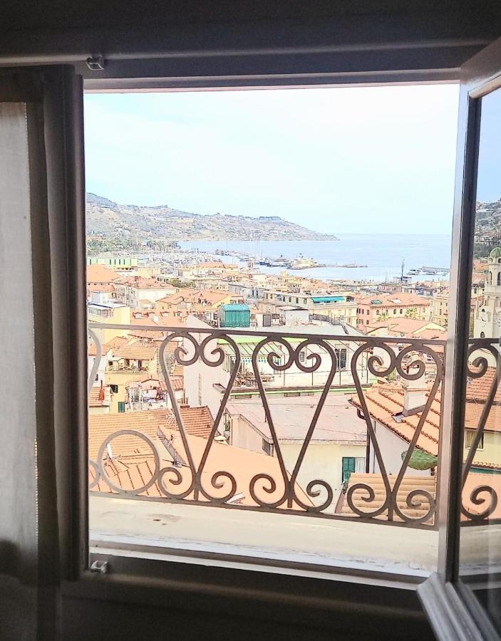 شقة Dimora Bellavista,Garage Privato,Due Piani سانريمو المظهر الخارجي الصورة